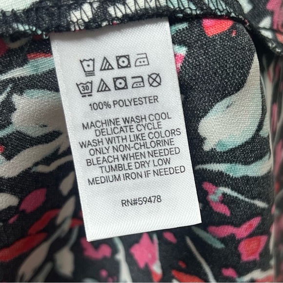 Tahari Dress Womens 1X Red Black Bird Print Flutter Sleeves Sheath‎ - Picture 8 of 10